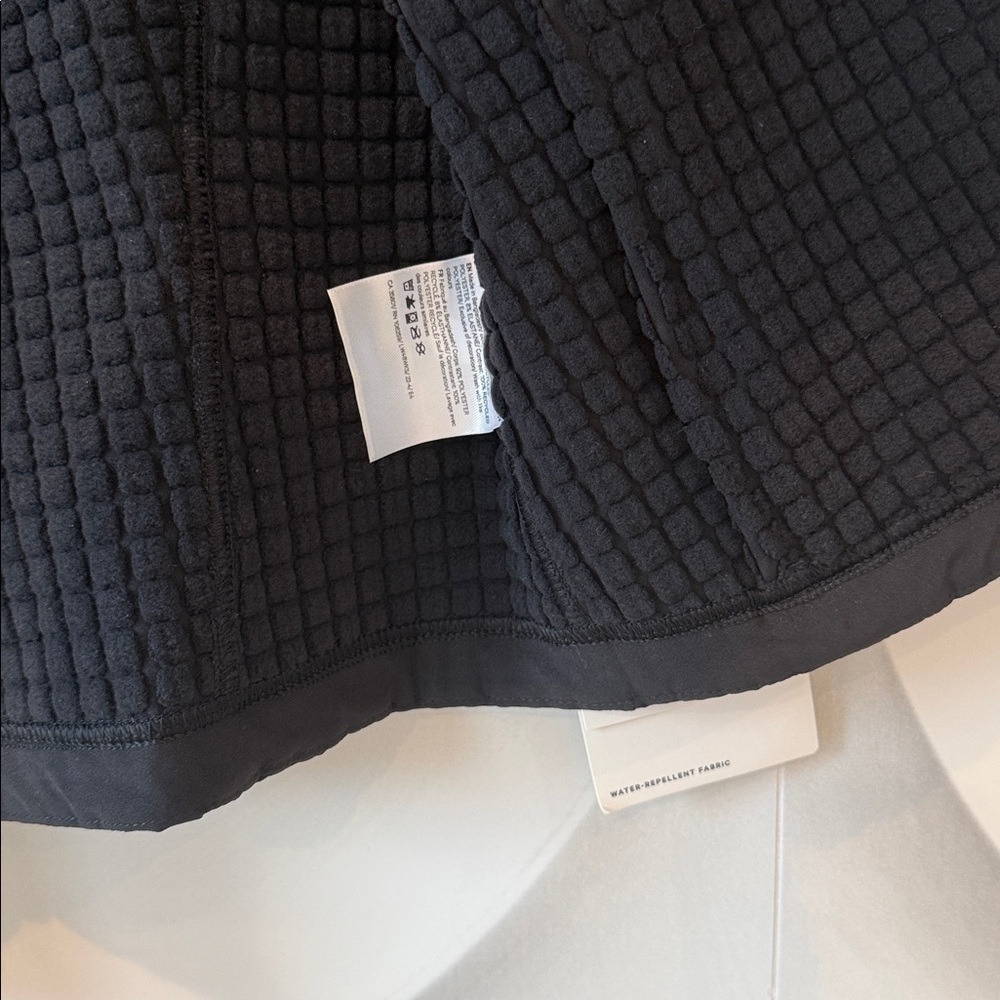 Lululemon Water-Repellent Fleece Hiking Vest! NWT - Picture 15 of 16